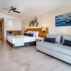 DELUXE PREMIUM OCEANFRONT